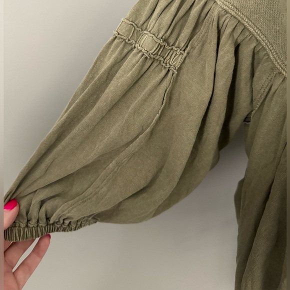 NWOT We The Free by Free People No Good Alone Tee in Willow Size Medium - Picture 8 of 9